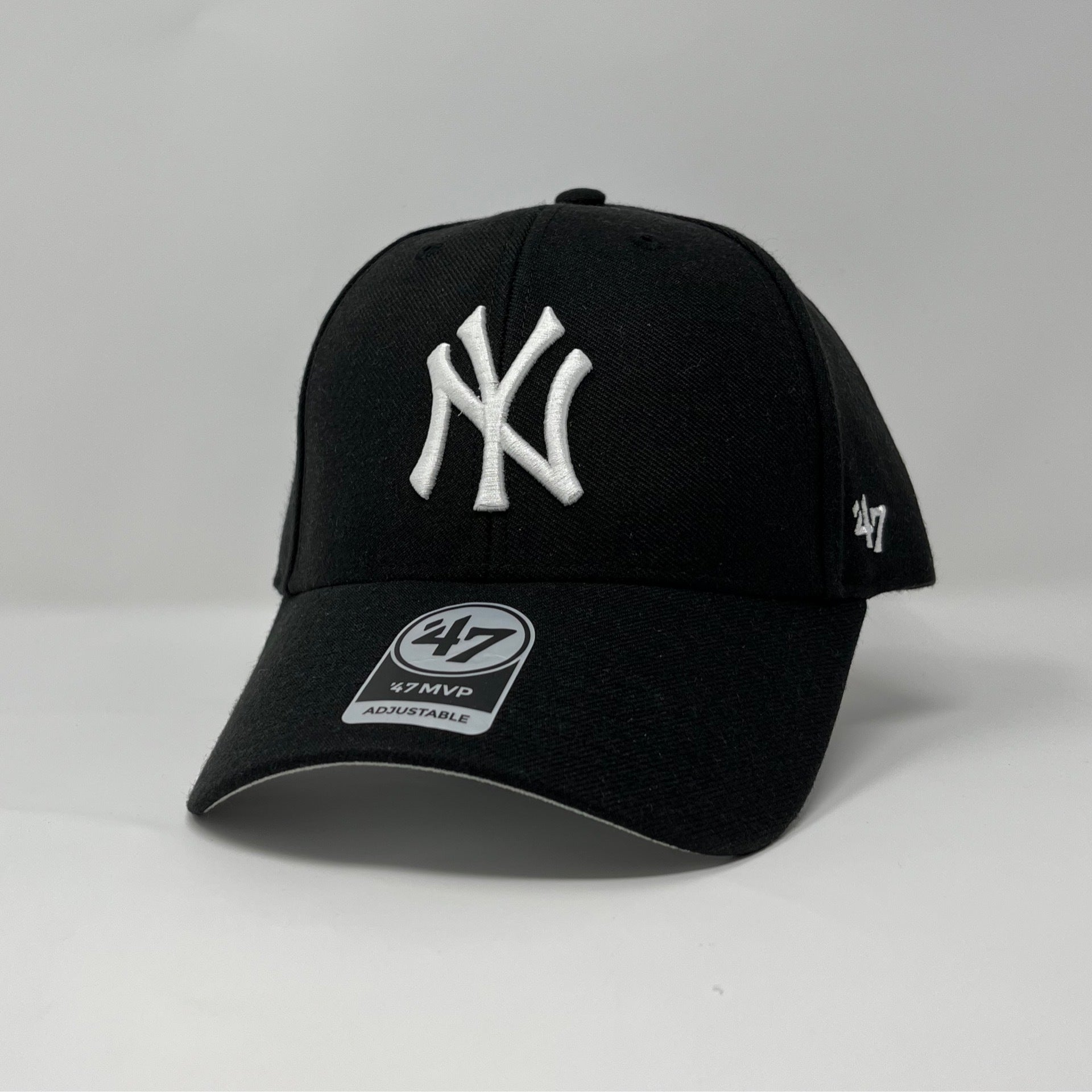 47 MVP ADJUSTABLE HAT. MLB. NEW YORK YANKEES. GRAY.